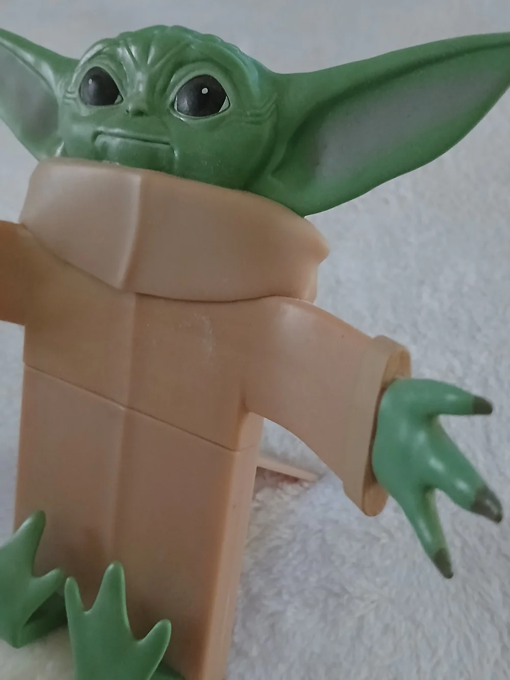 Star Wars YODA The Baby Mandalorian Free Standing PHONE HOLDER